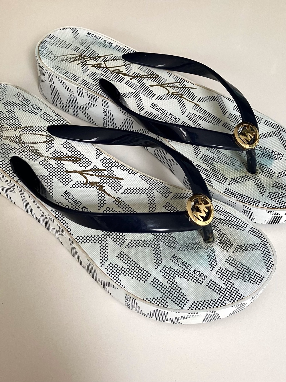 Michael Kors Thong MK Logo sandals flip flop size 8 blue & white